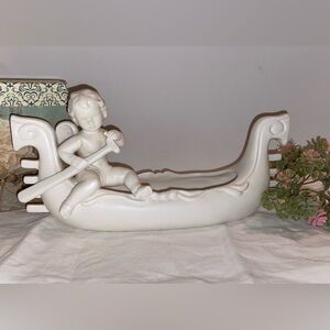 3/75$ Vintage White NAPCO Ceramics Japan Cherub/Angel on‎ Gondolier Planter